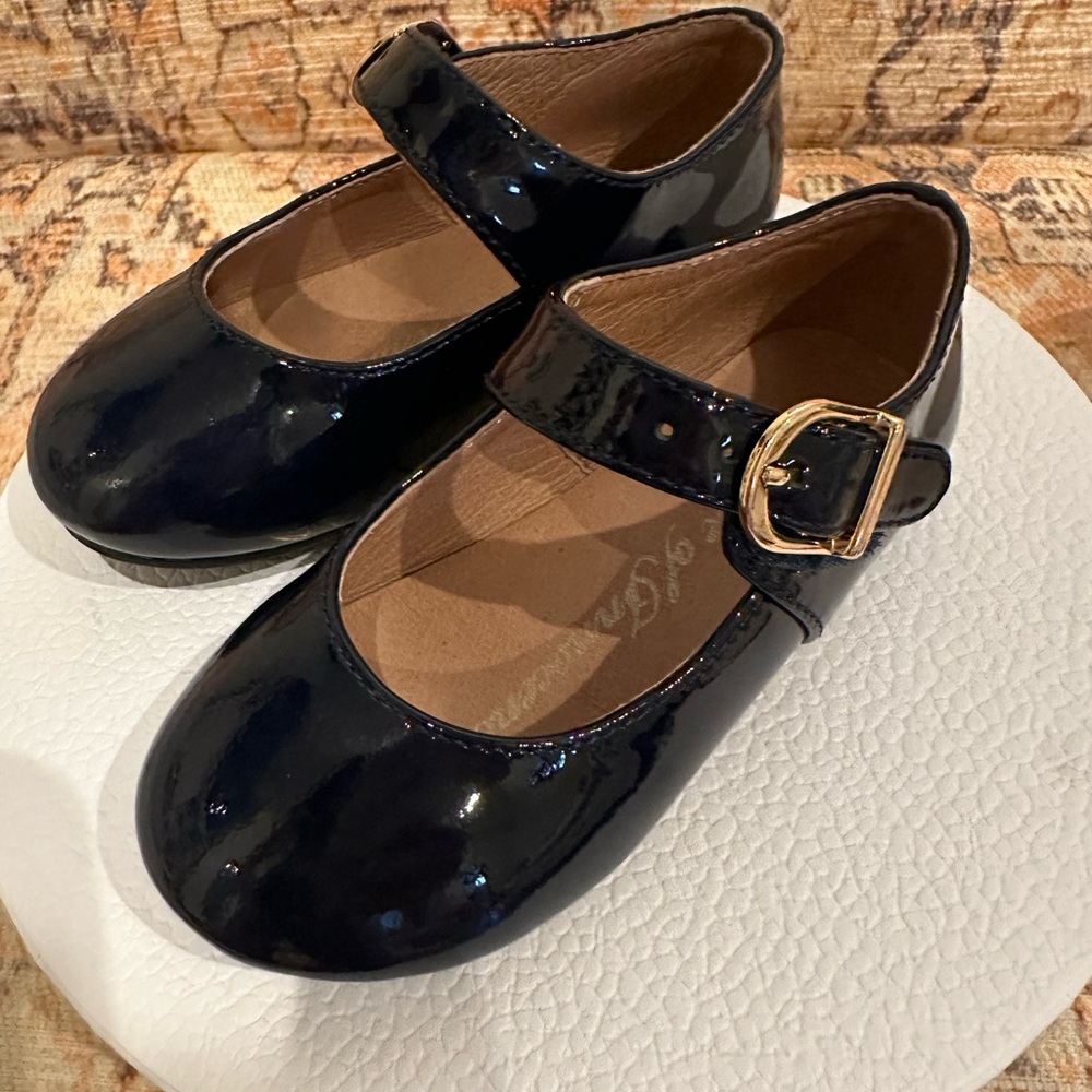 Navy blue girl shoes